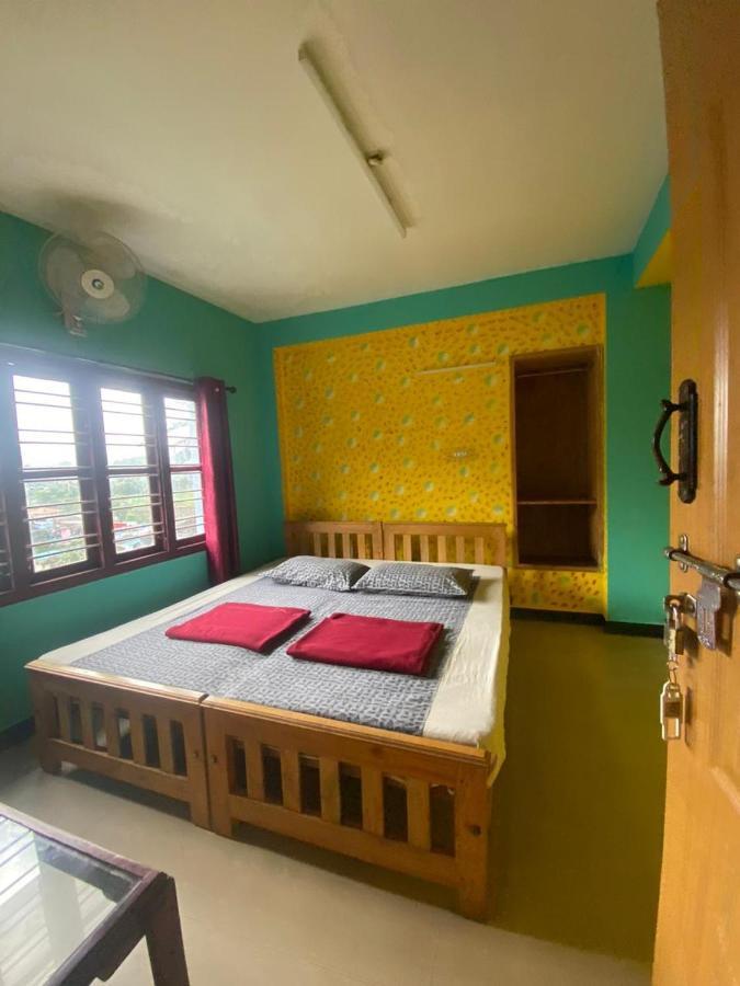 Homestay Ganapathy Homes Valparai